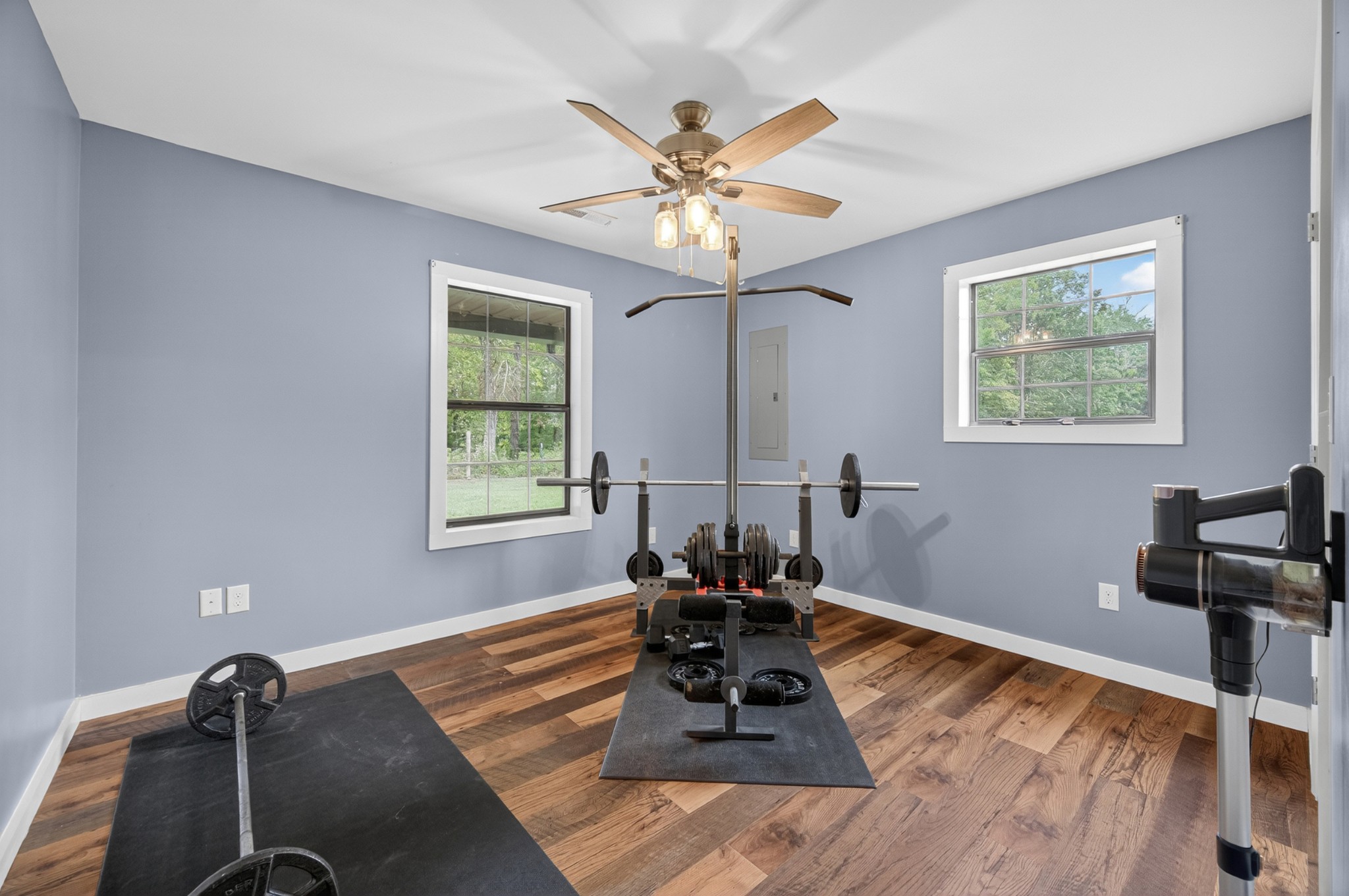 63 North King Road Flintville, TN 37335 - Photo 24 of 37 a work room with furniture and a window
