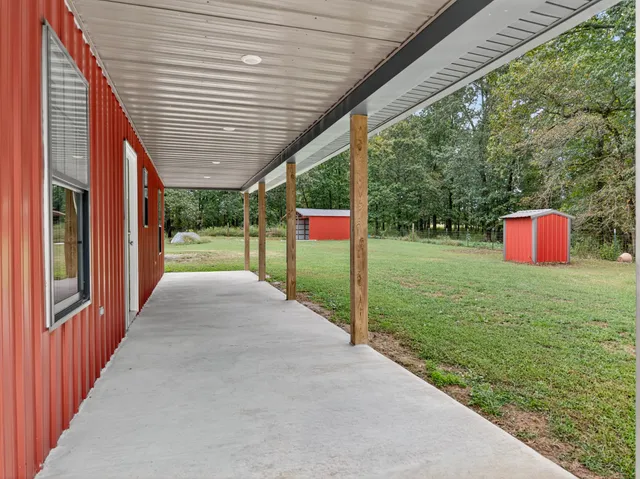 a view of outdoor space