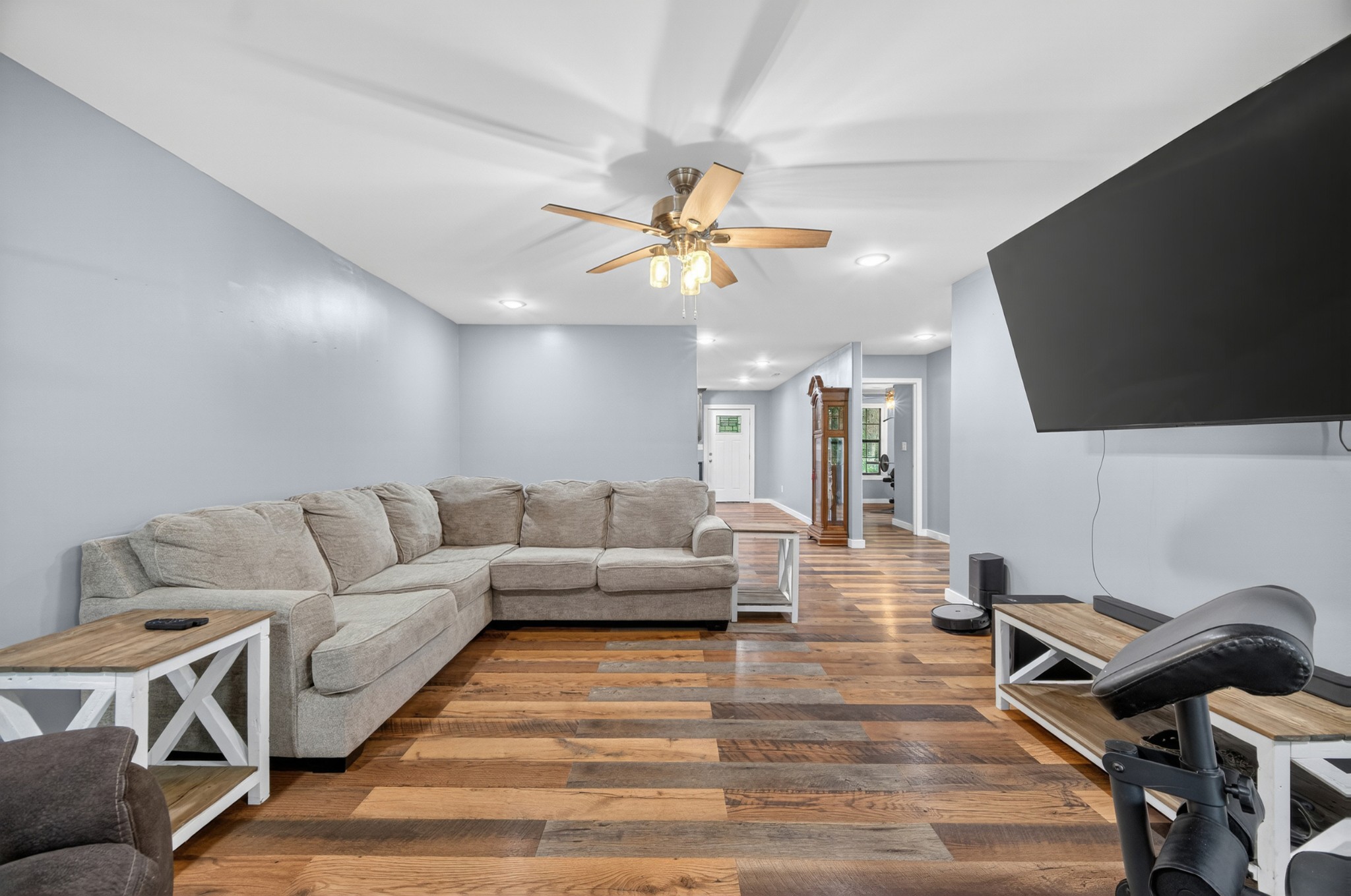 63 North King Road Flintville, TN 37335 - Photo 8 of 37 a living room with furniture and a flat screen tv