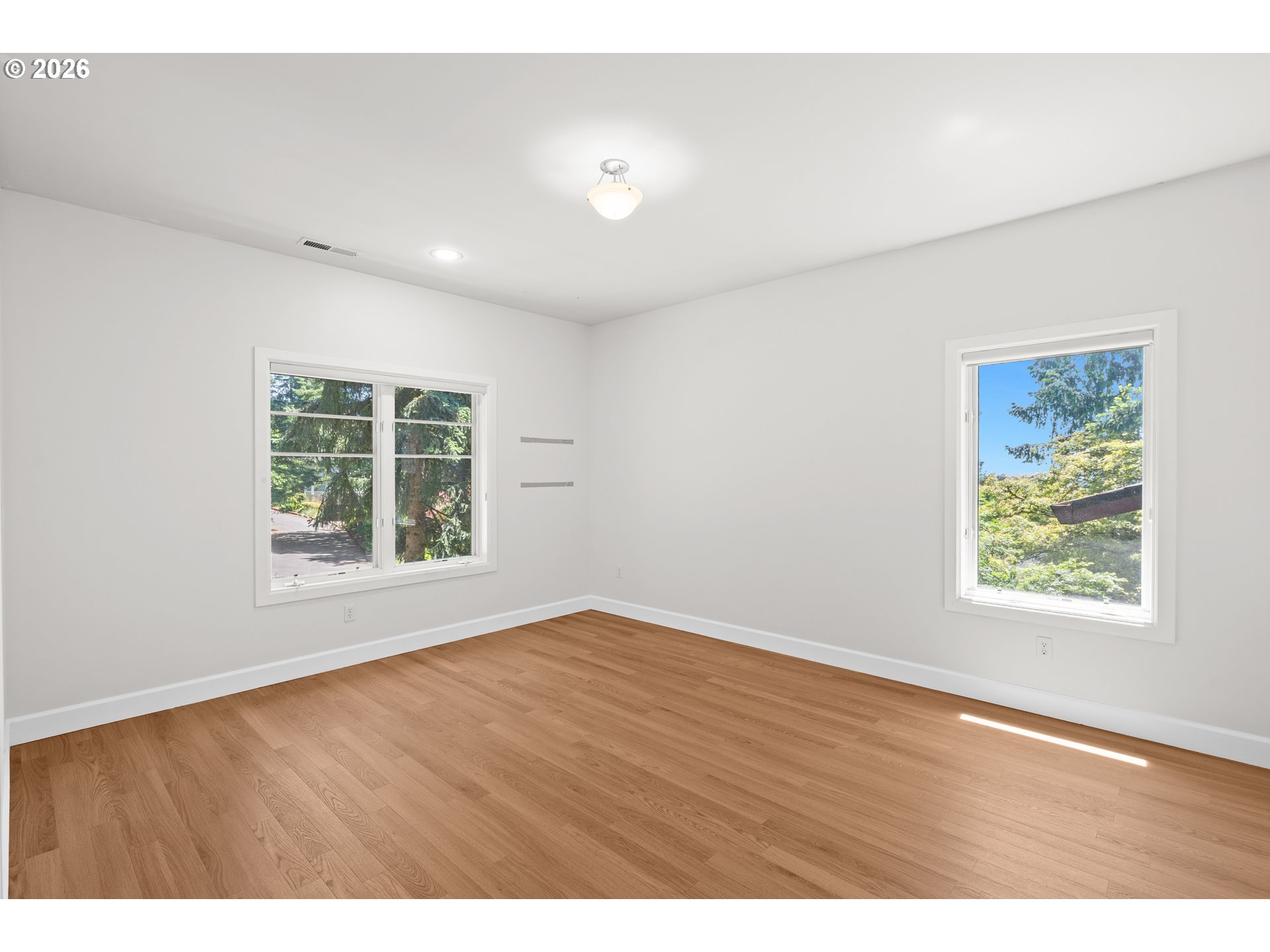 3352 Southwest Fairmount Lane Portland, OR 97239 - Photo 36 of 48