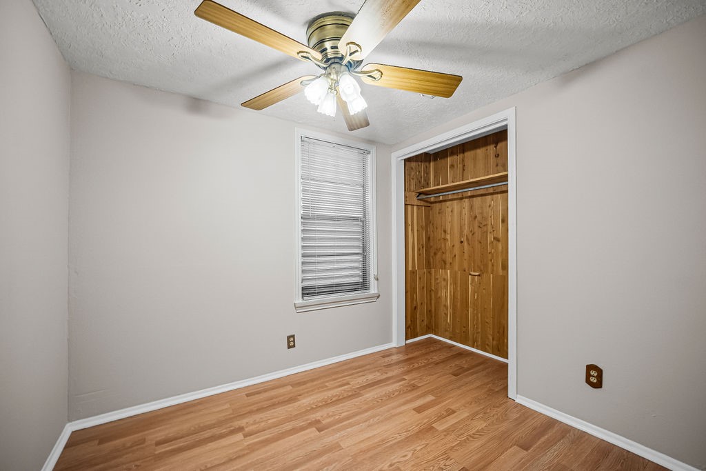 413 East Fulton Street Sinton, TX 78387 - Photo 13 of 27