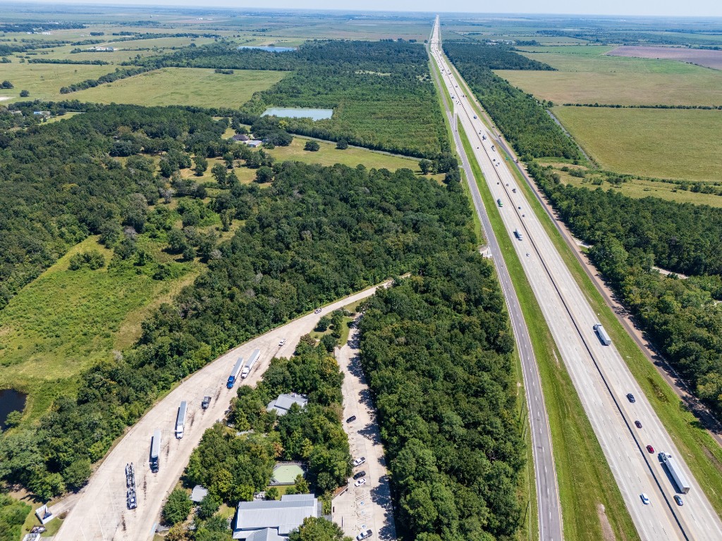 10 Interstate 10 Hankamer, TX 77560 - Photo 7 of 9
