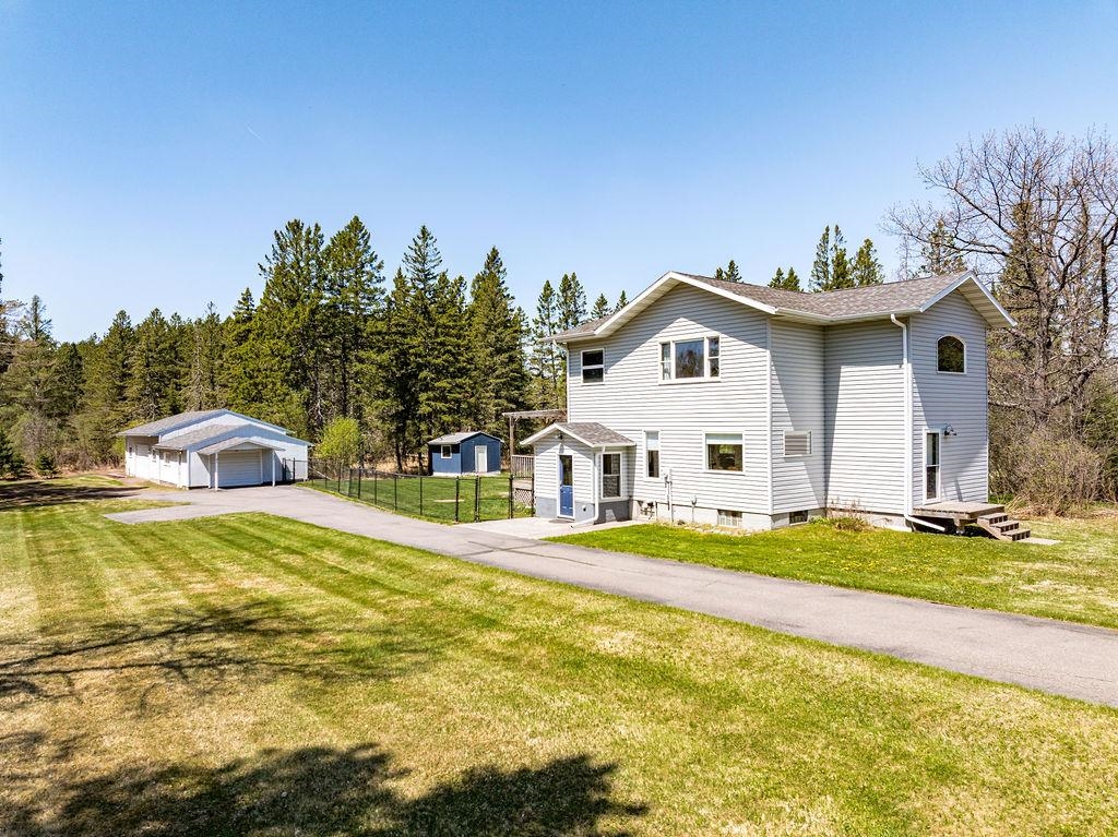 5465 Arnold Road Duluth, MN 55803 - Photo 1 of 49