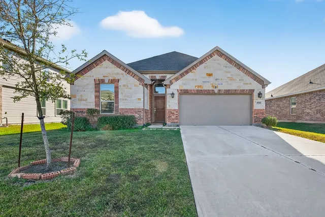 $349,000 | 5724 Texas Sage Drive, Rosenberg, TX 77469