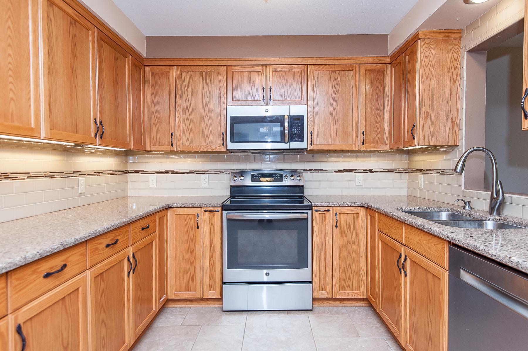 1215 29th Street Northwest Rochester, MN 55901 - Photo 10 of 26