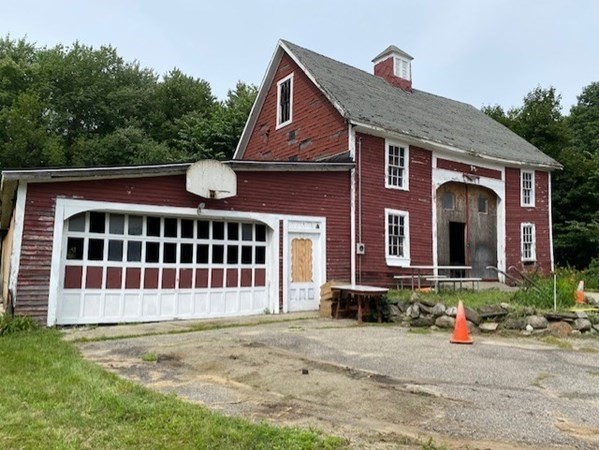 195 Maple Street Methuen, MA 01844 - Photo 8 of 11 Gallery Image 8