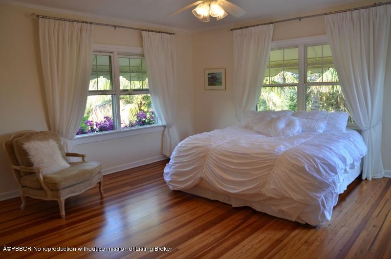 266 Granada Road West Palm Beach, FL 33401 - Photo 17 of 49 17 Master Bedroom