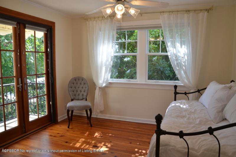 266 Granada Road West Palm Beach, FL 33401 - Photo 24 of 49 24 Guest Bedroom