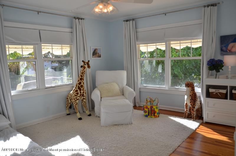 266 Granada Road West Palm Beach, FL 33401 - Photo 26 of 49 26 Guest Bedroom