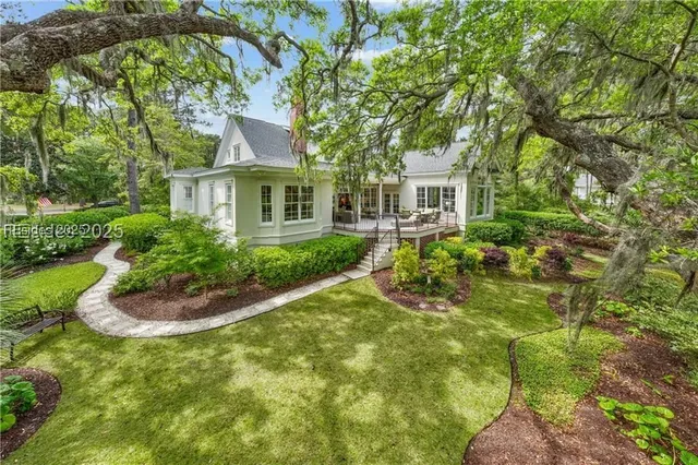 $2,170,000 | 6 Brenton Court, Bluffton, SC 29910