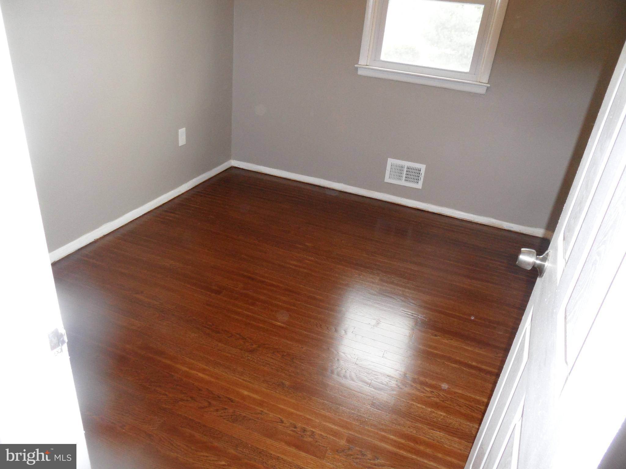 1135 Lower Ferry Road Trenton, NJ 08618 - Photo 12 of 24 Gallery Image 12