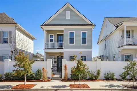 $530,000 | 576 Bocage Court, Covington, LA 70433