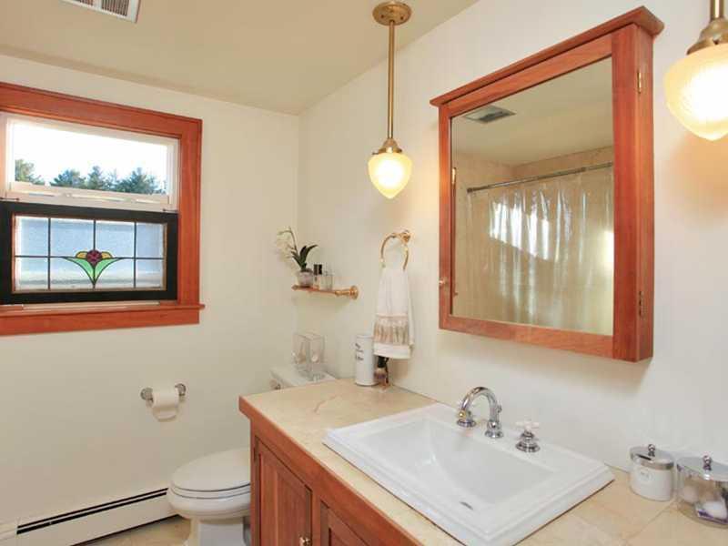 178 Tuttle Road Cumberland Center, ME 04021 - Photo 19 of 31 Bathroom.