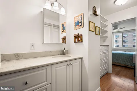 $475,000 | 1901 John F Kennedy Boulevard, Unit 1618, Philadelphia, PA 19103