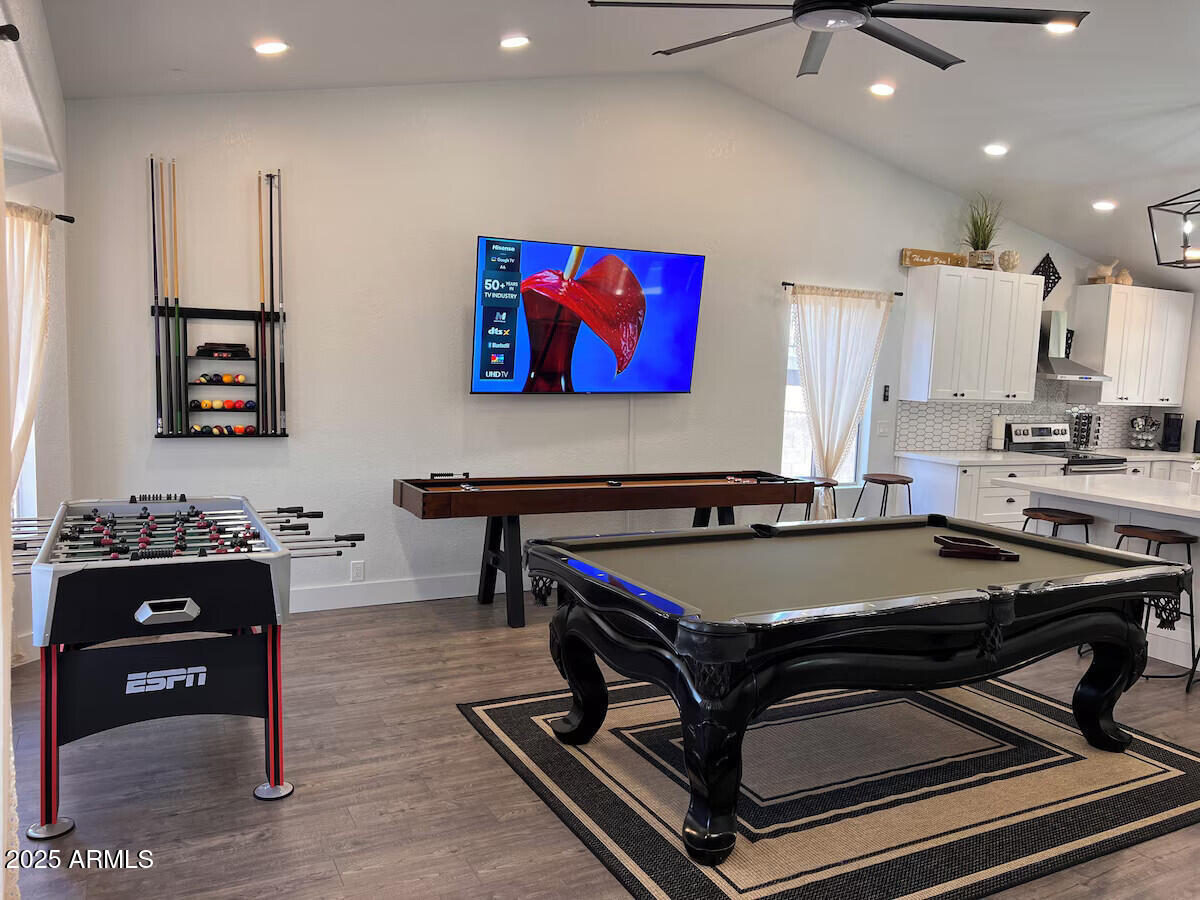 8322 West McLellan Road Glendale, AZ 85305 - Photo 8 of 30 a room with furniture pool table and window