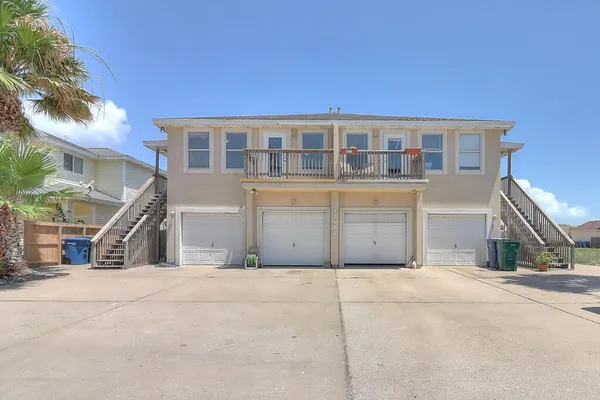 $1,595 | 13986 Fortuna Bay Drive, Unit A, Corpus Christi, TX 78418