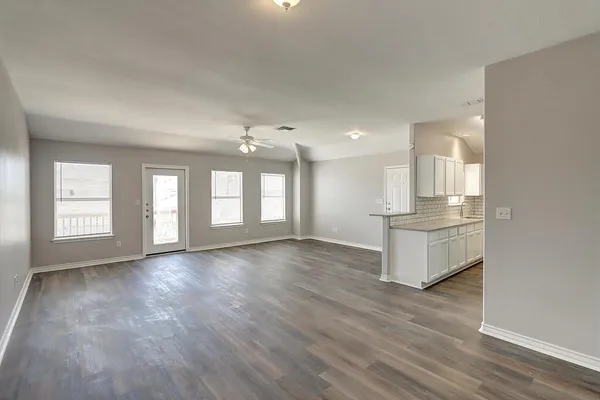 $1,595 | 13986 Fortuna Bay Drive, Unit A, Corpus Christi, TX 78418