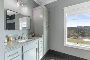 $899,900 | 521 Horns Creek Road, Old Fort, TN 37362