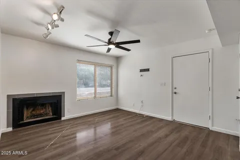 $215,000 | 5146 East Oak Street, Unit 112, Phoenix, AZ 85008