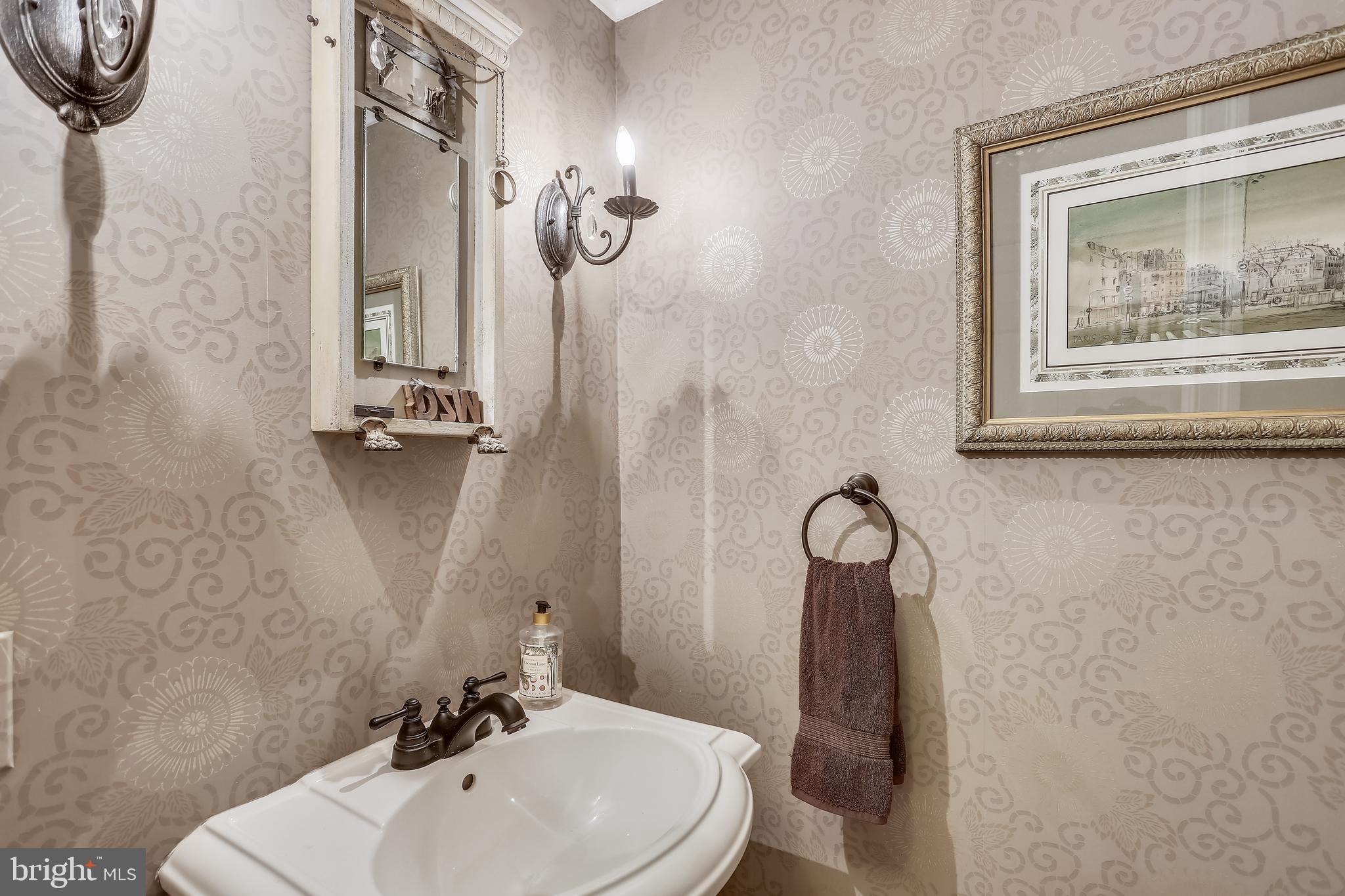 5417 Lambeth Road Bethesda, MD 20814 - Photo 23 of 65 Main Level Powder Room
