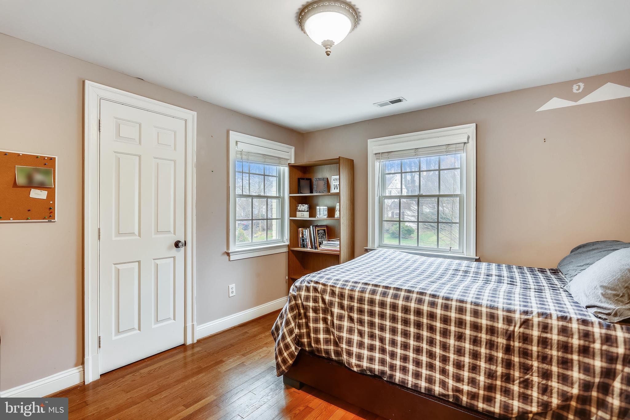 5417 Lambeth Road Bethesda, MD 20814 - Photo 38 of 65 Third Bedroom