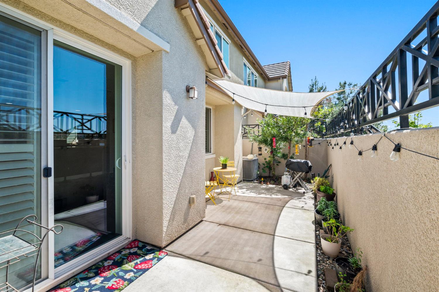 203 Rivage Circle, Unit 203 Folsom, CA 95630 - Photo 25 of 30 a view of entryway and hall