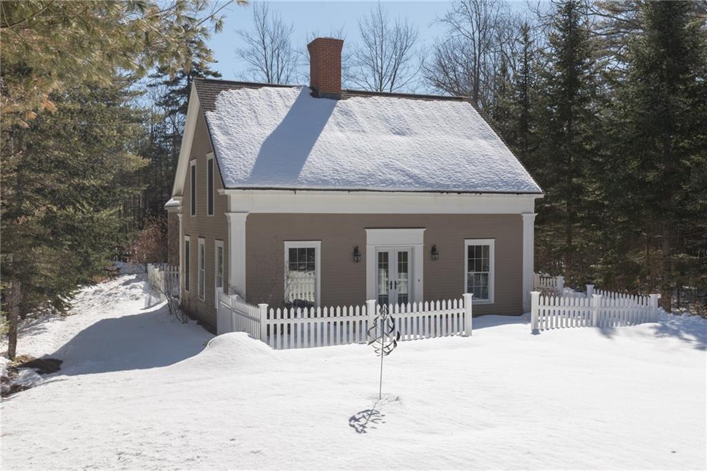 4 Arnold Road Freeport, ME 04032 - Photo 1 of 27 Photo