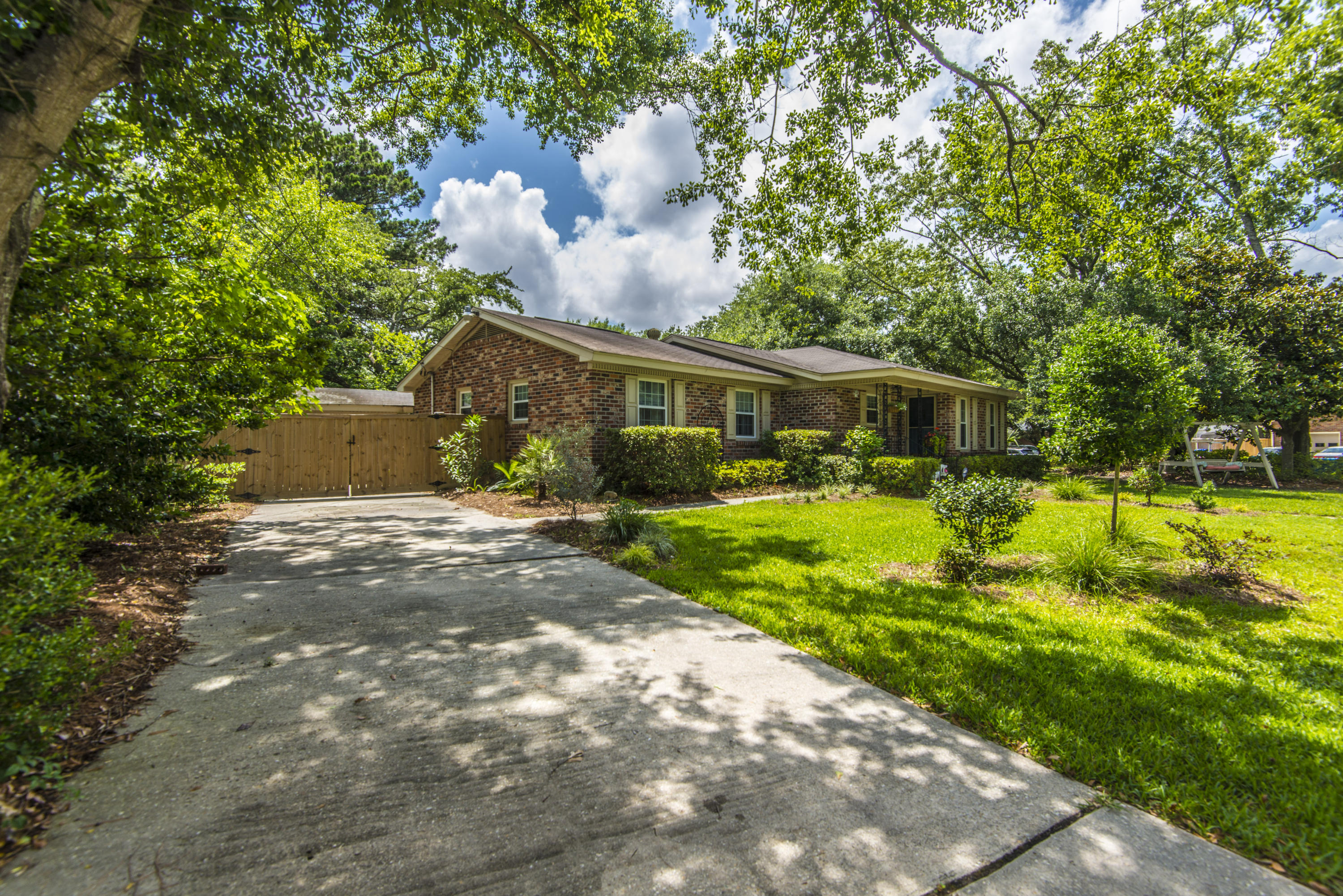 355 Betsy Road Charleston, SC 29407 - Photo 3 of 57 _DSC7472