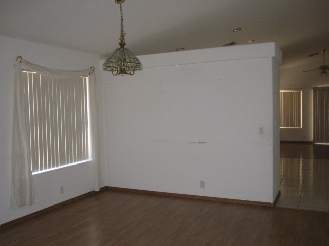 4107 West Charter Oak Road Phoenix, AZ 85029 - Photo 3 of 7 Dining room