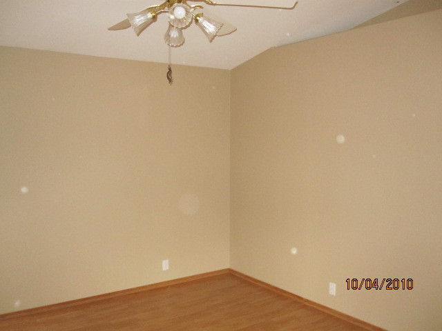 4107 West Charter Oak Road Phoenix, AZ 85029 - Photo 6 of 7 Master bdrm