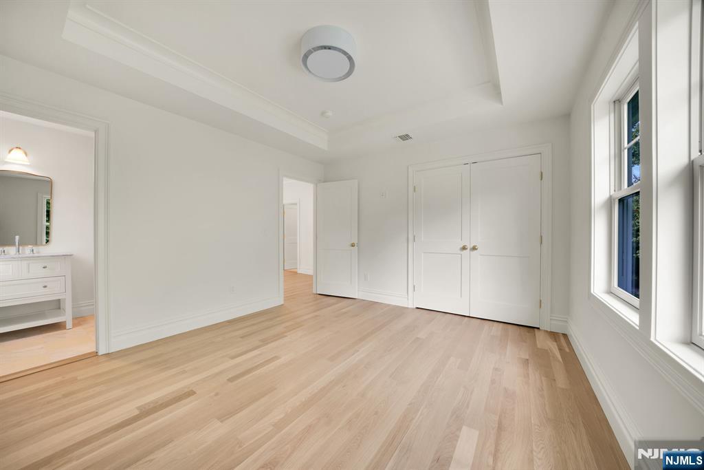 331 Martom Road Wyckoff, NJ 07481 - Photo 33 of 42 Gallery Image 33