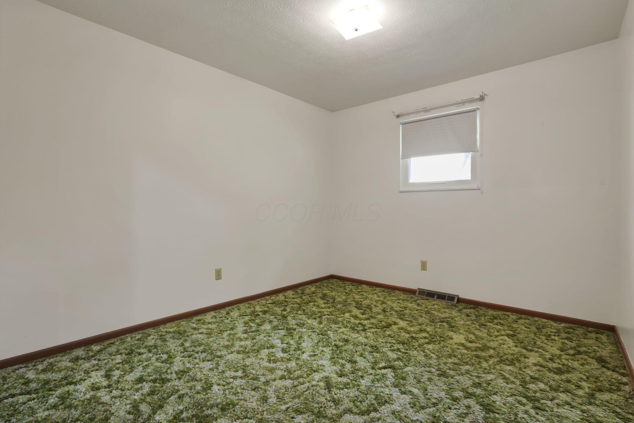 1732 Lynnhurst Road Columbus, OH 43229 - Photo 18 of 36 27-web-or-mls-0V3A9929