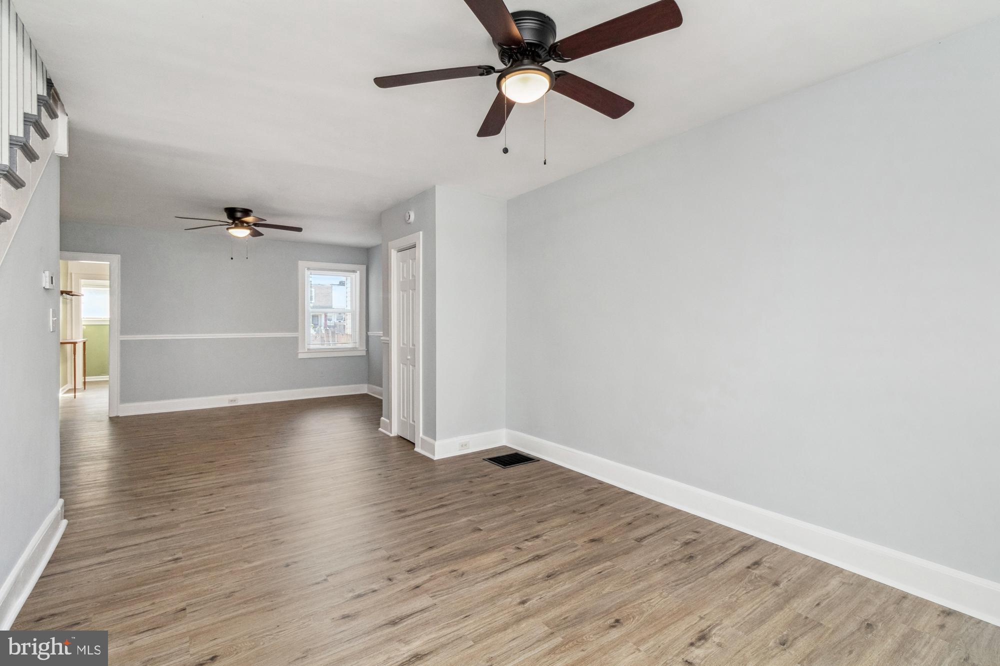 7033 Dunbar Road Baltimore, MD 21222 - Photo 7 of 36 Large Family room