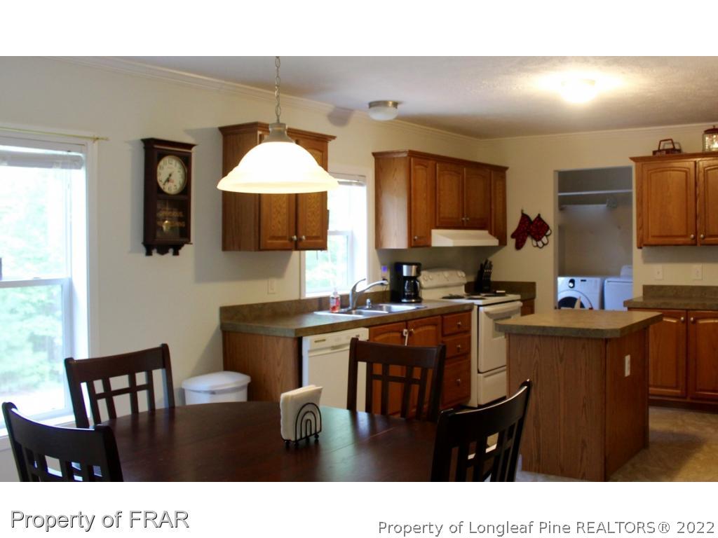 1300 Cotten Road Sanford, NC 27330 - Photo 7 of 18 Gallery Image 7