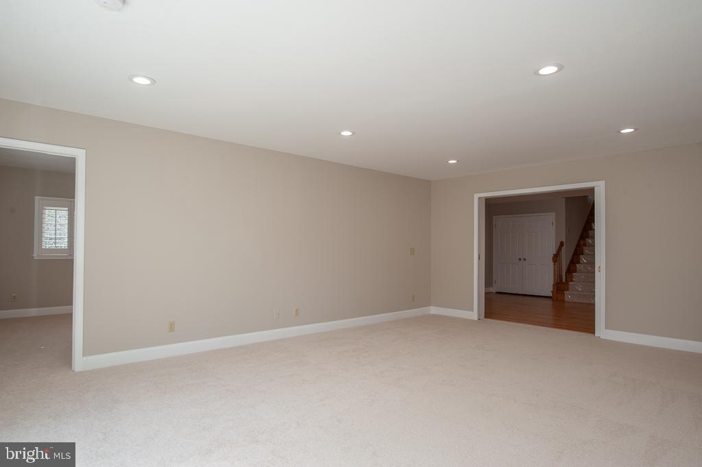 6525 Joyce Road Alexandria, VA 22310 - Photo 16 of 51 a view of an empty room with a window