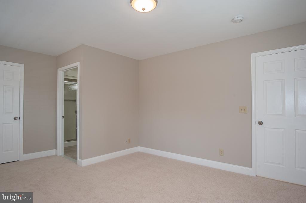 6525 Joyce Road Alexandria, VA 22310 - Photo 31 of 51 a view of an empty room