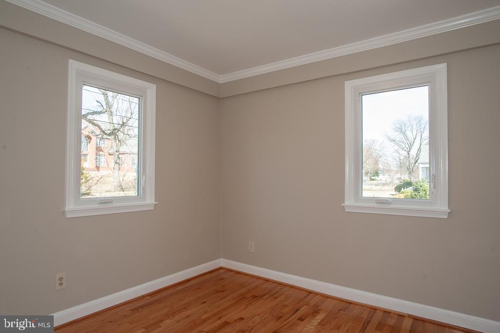 6525 Joyce Road Alexandria, VA 22310 - Photo 39 of 51 a view of a room with wooden floor and a window