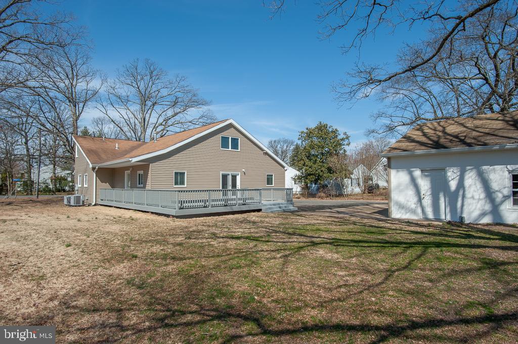 6525 Joyce Road Alexandria, VA 22310 - Photo 51 of 51 a view of a house with a yard
