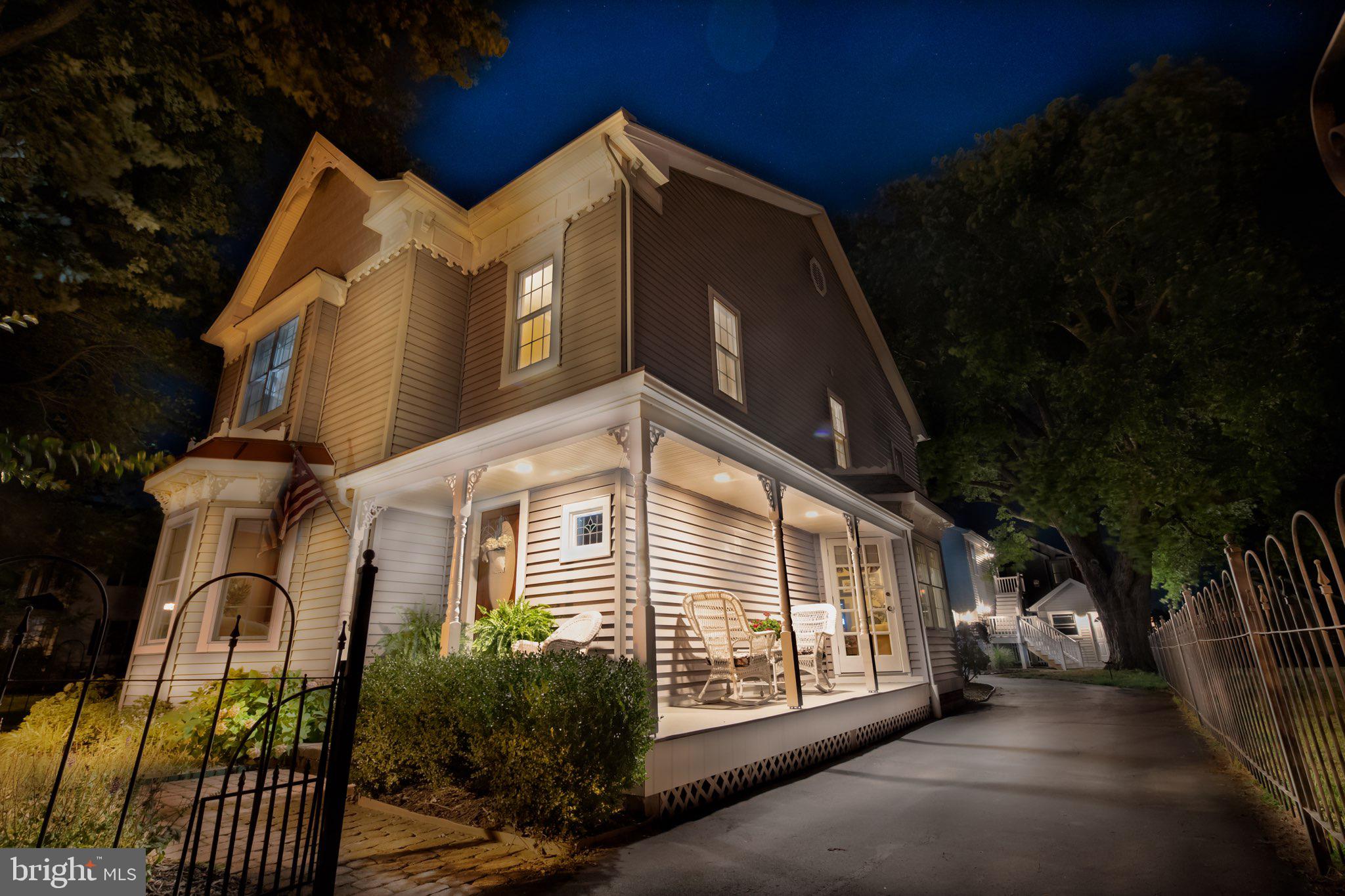 The evening charm of Solomons Island !