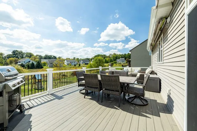 $599,000 | 5548 Seney Circle North, Whitmore Lake, MI 48189