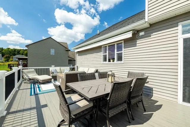 $599,000 | 5548 Seney Circle North, Whitmore Lake, MI 48189