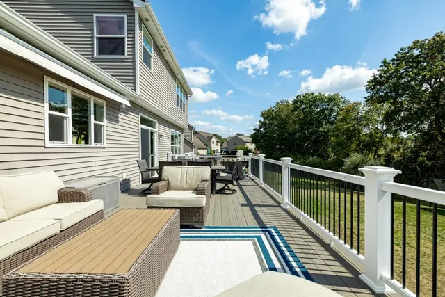 $599,000 | 5548 Seney Circle North, Whitmore Lake, MI 48189