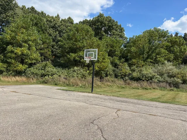 $599,000 | 5548 Seney Circle North, Whitmore Lake, MI 48189