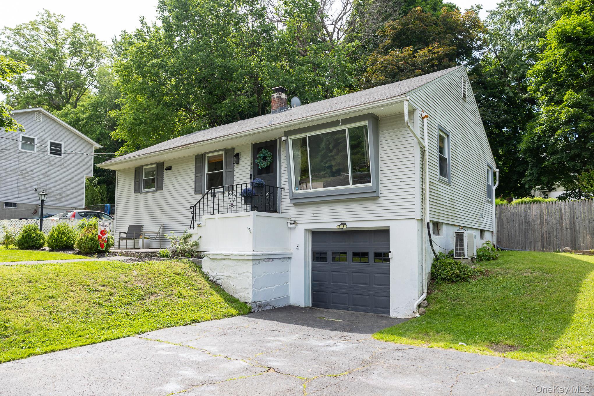 199 Lakeside Road Newburgh, NY 12550 - Photo 3 of 36
