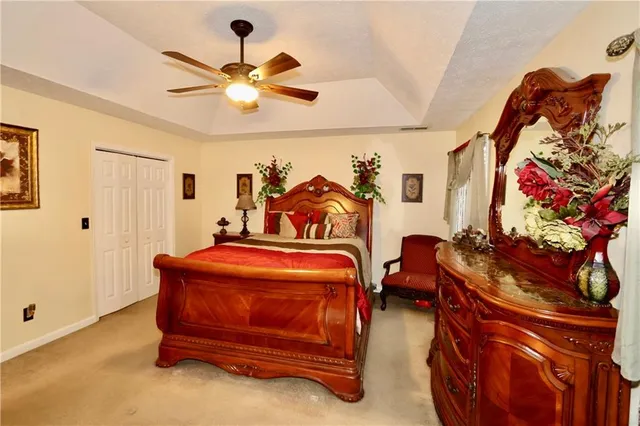 a bathroom with a tub