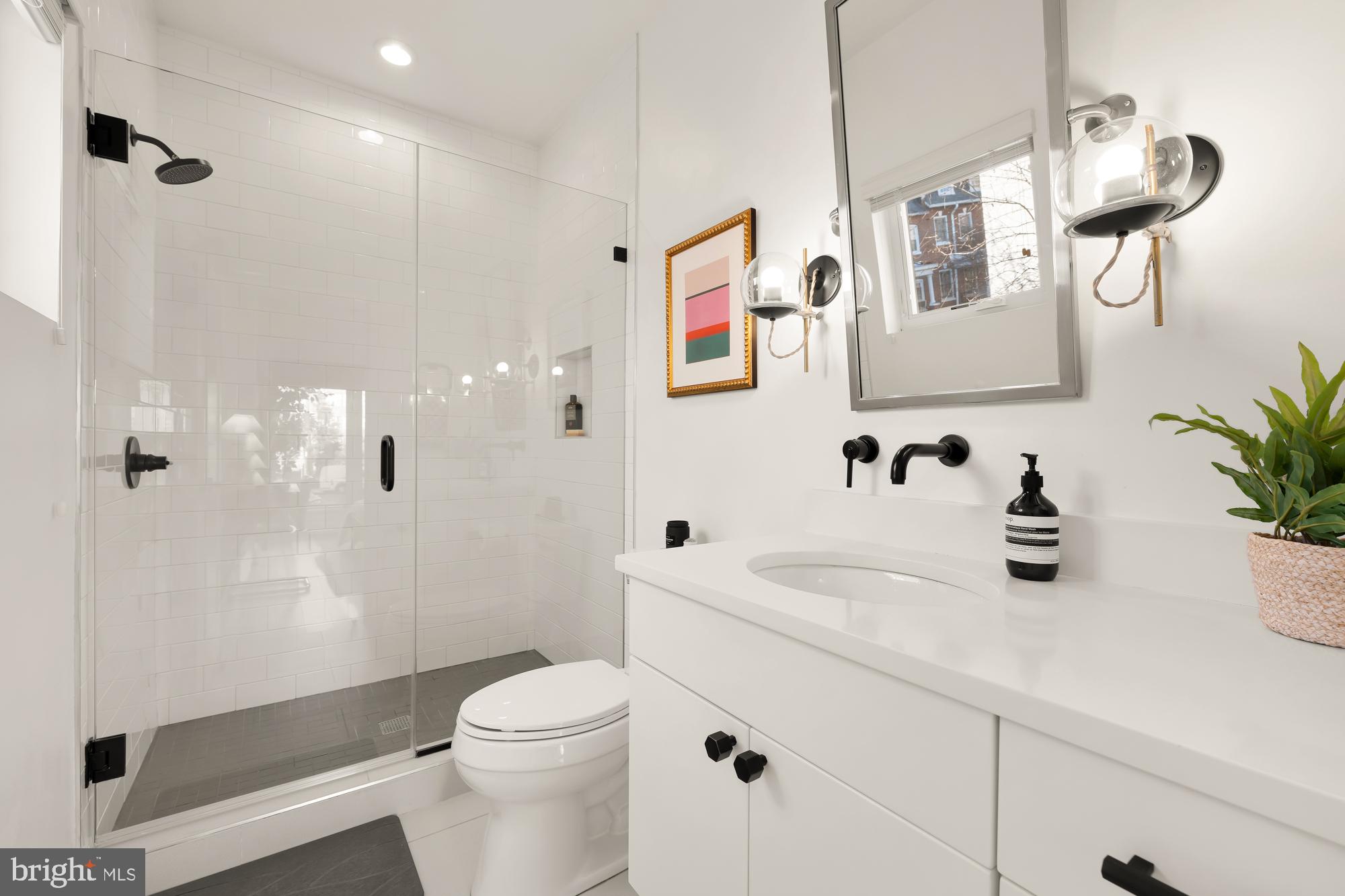 1415 Oak Street Northwest, Unit 102 Washington, DC 20010 - Photo 20 of 33