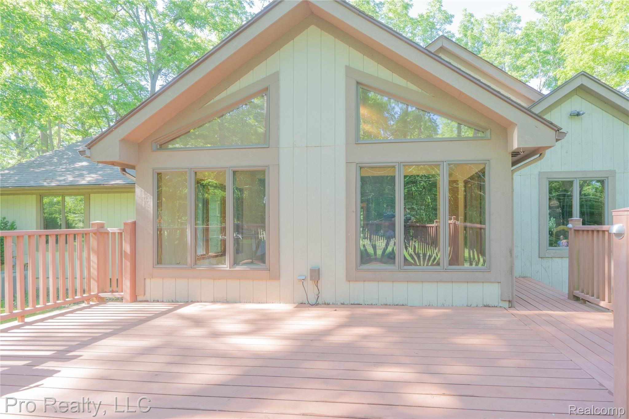 7124 Cowell Road Brighton, MI 48116 - Photo 19 of 21 7124Cowell-21.jpg