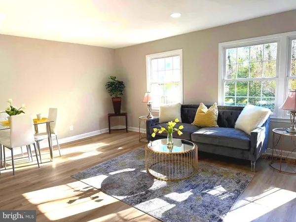 $544,900 | 6302 Paddington Lane, Centreville, VA 20120