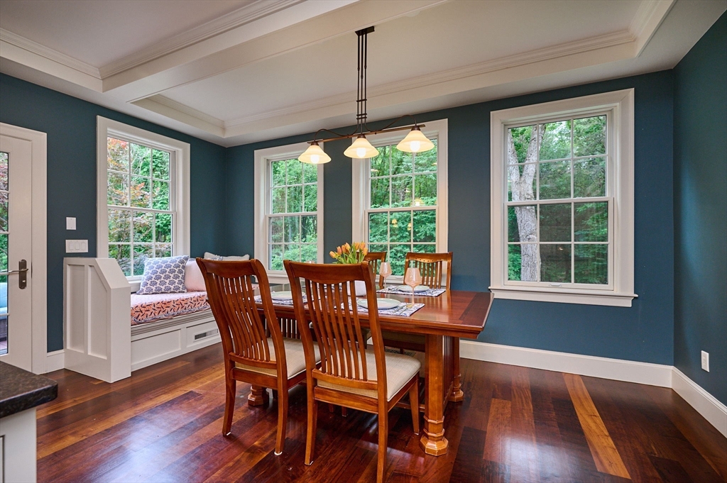 46 Sovereign Way Northampton, MA 01062 - Photo 9 of 42