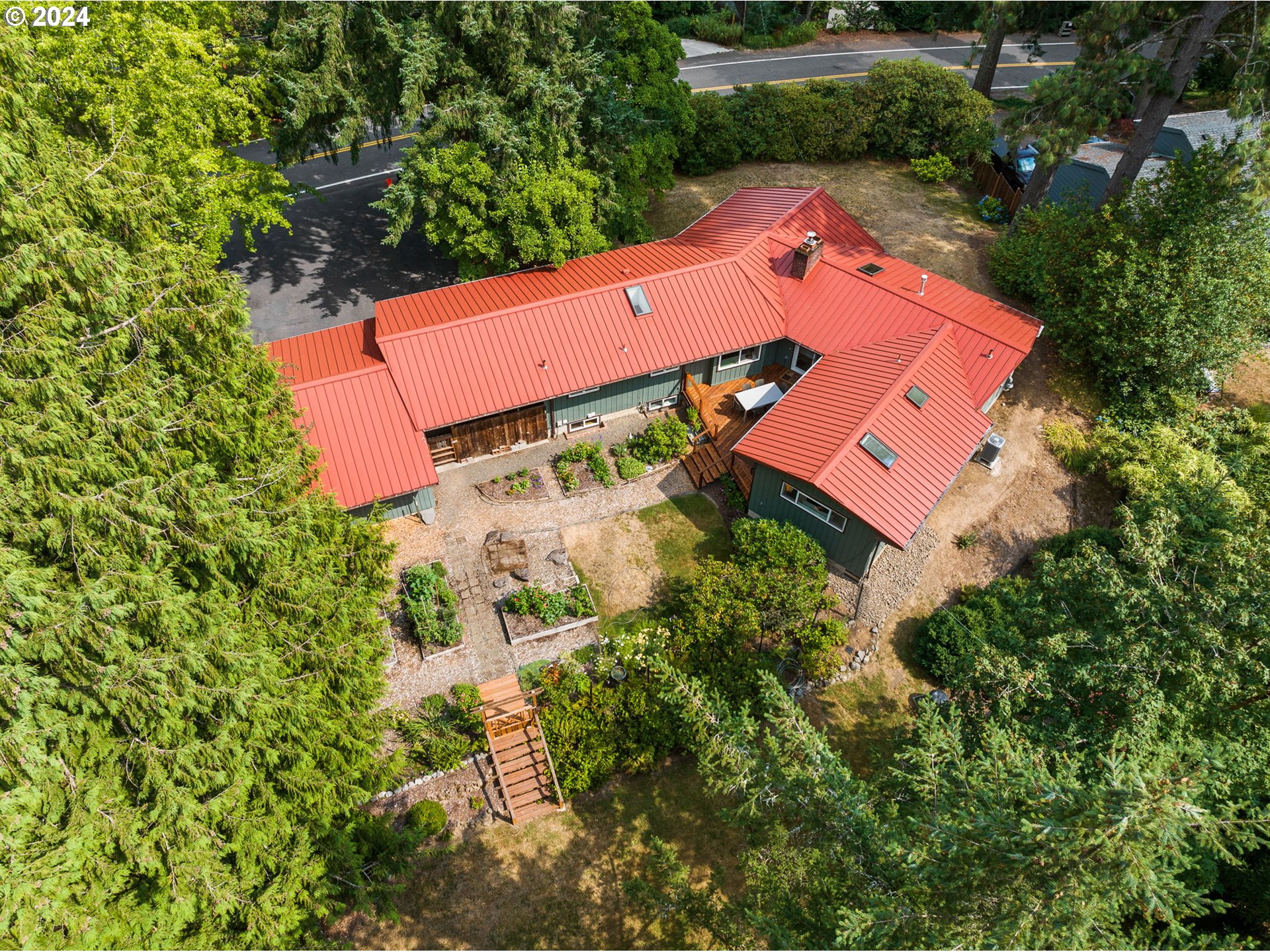 10401 Southwest Lancaster Road Portland, OR 97219 - Photo 36 of 36 View